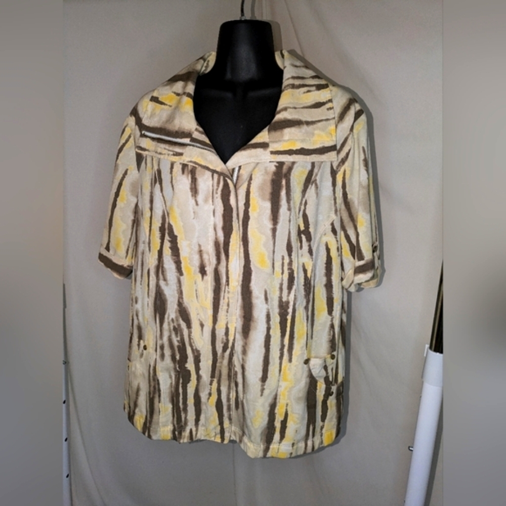 Zenergy by Chico's Short Sleeve Zip Top